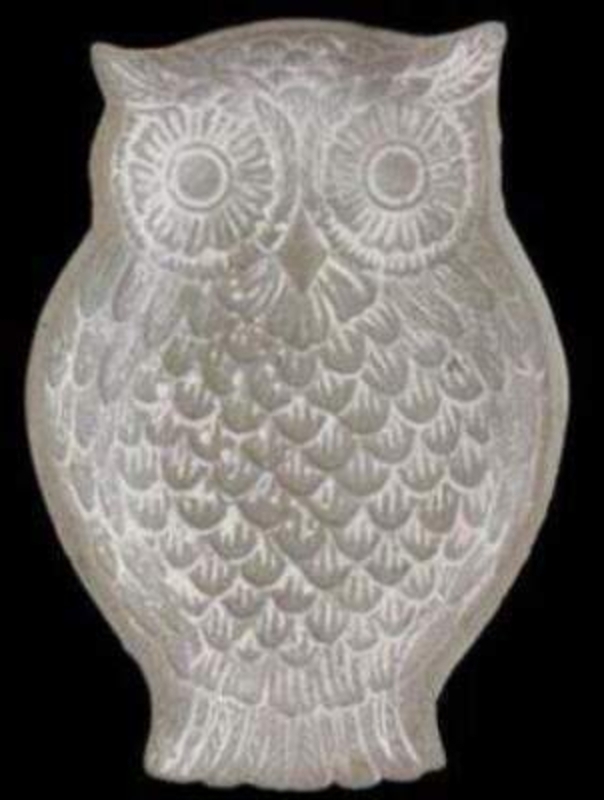 White wash carved owl stone decorative dish by Gisela Graham. Great gift for the owl lover. Size 20x14x3cm